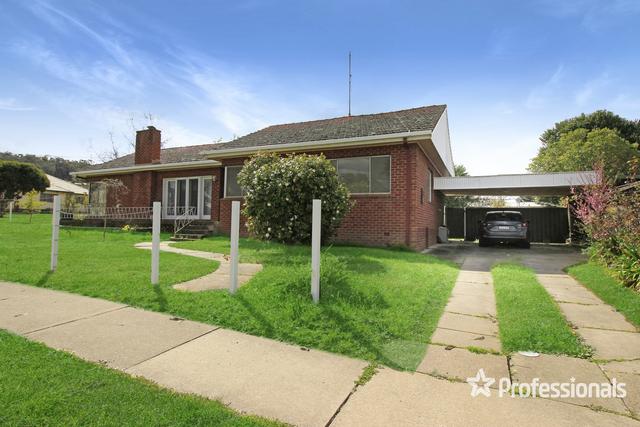 141 Grove Street, NSW 2650