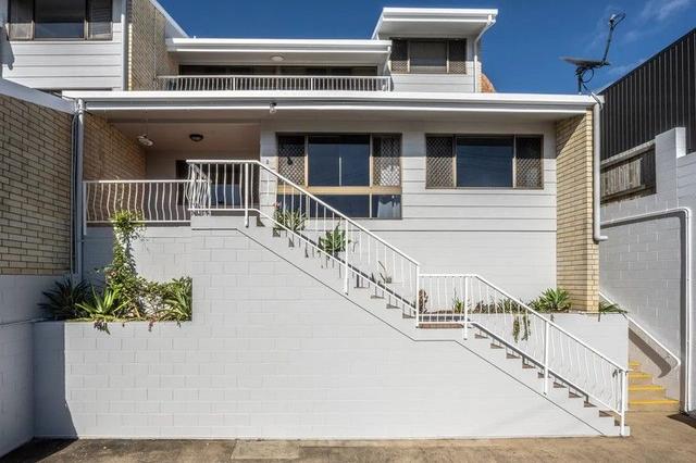 2/330 Stanley St, QLD 4810