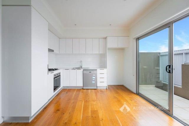 2/31A Graham Road, VIC 3190