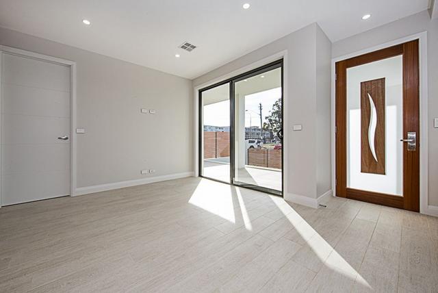 1/2 Bindel Street, ACT 2614