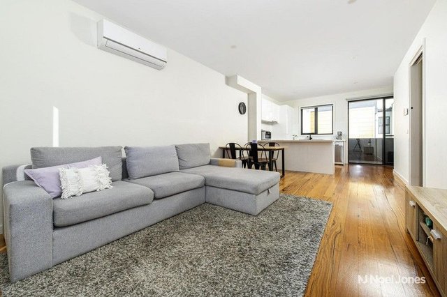 2/250 Hull Road, VIC 3138