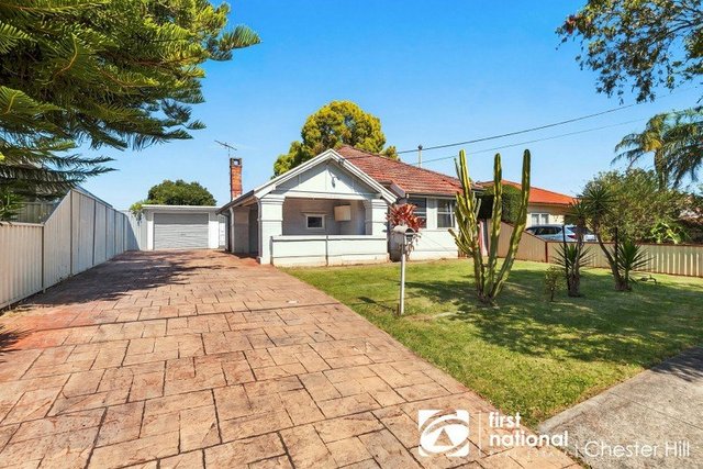 15 Hillcrest Avenue, NSW 2163