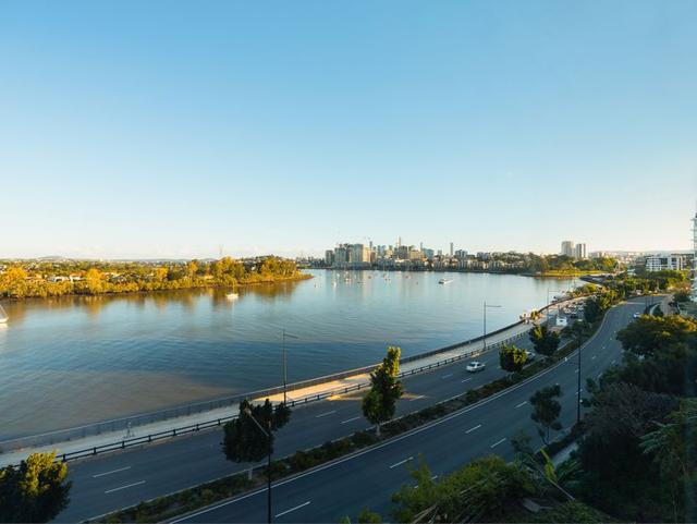 202 Kingsford Smith Drive, QLD 4007