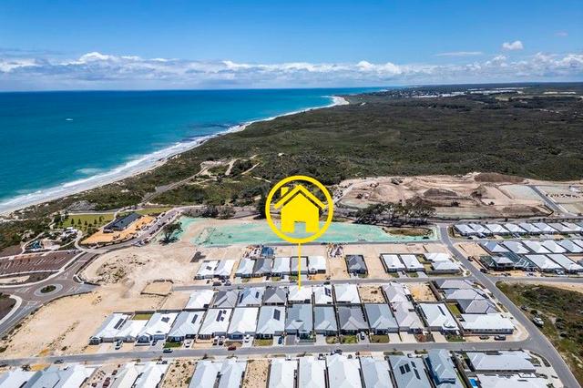 13 Holiday Way, WA 6035