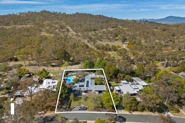 77 Hawkesbury Crescent, ACT 2607