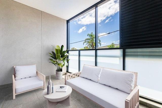 27/2 Bellevue St, NSW 2120