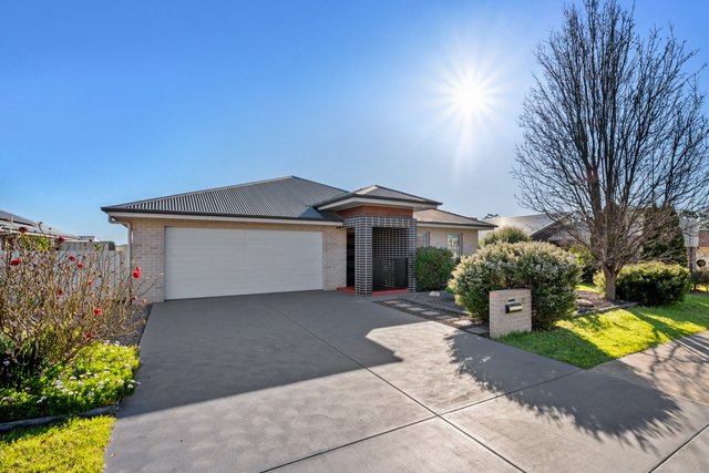 4 Colls Close, NSW 2582