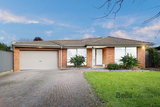 17 Ensign Grove, VIC 3038