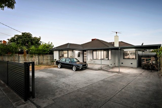6 Chestnut Street, VIC 3061