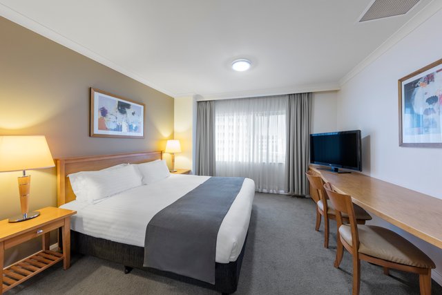2 Akuna Street, ACT 2601