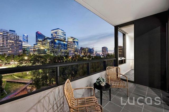 604/1 Encounter Way, VIC 3008