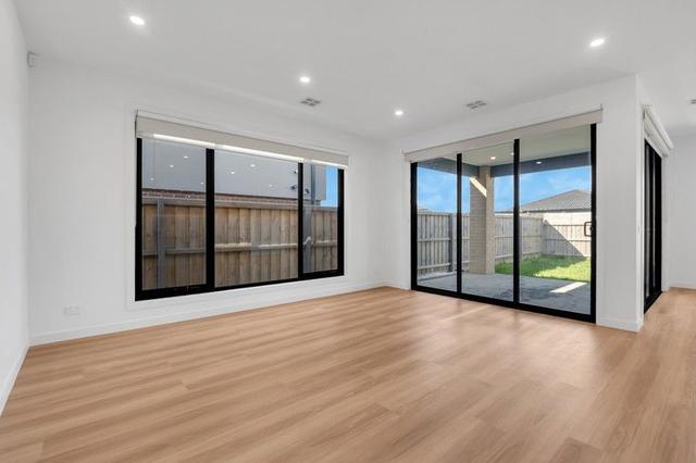 9 Oasis  Avenue, VIC 3064