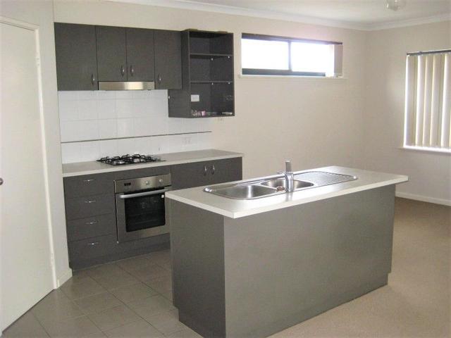 Unit 2/33 Merian Cl, WA 6102