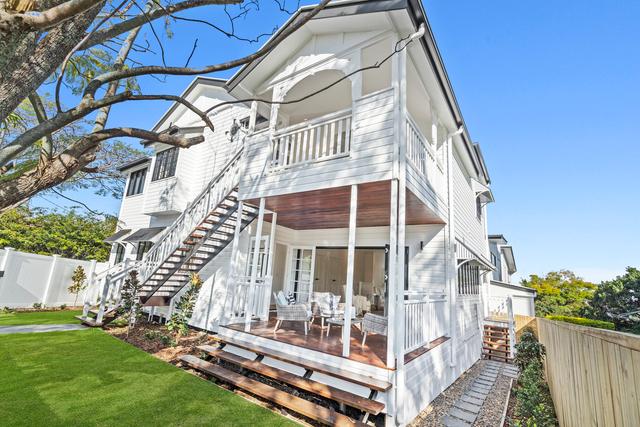 1/327 Cavendish Road, QLD 4151
