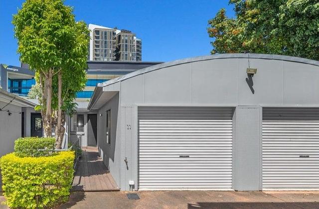 11/4 Cowlishaw Street, QLD 4006