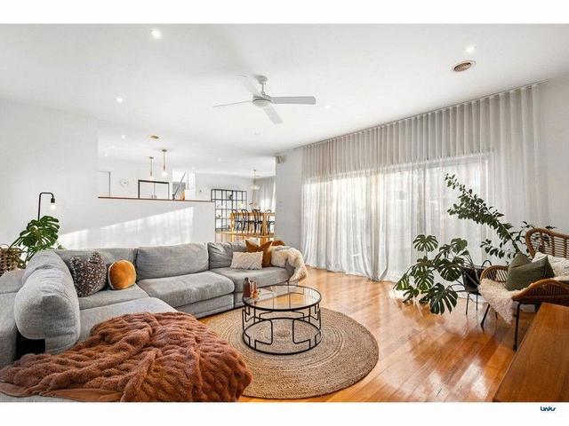 4 Deep Creek Court, VIC 3228