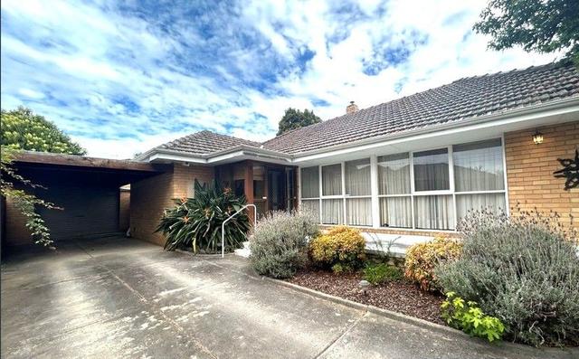 8 Sutton Court, VIC 3150