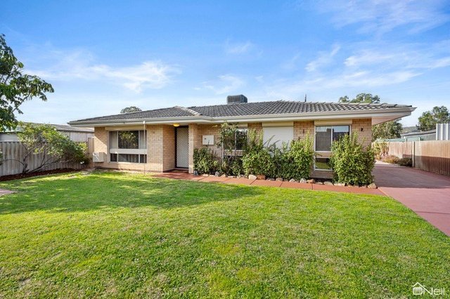 15 Willowmead Way, WA 6111