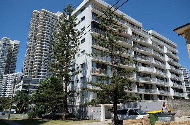 26/5 Queensland Avenue, QLD 4218