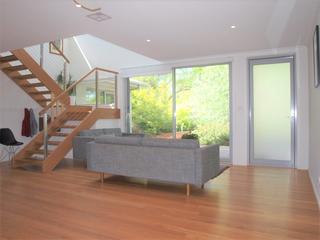 Lounge Room (2017-11-02)