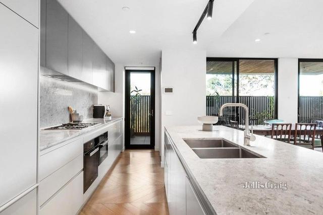204/56 Wattletree Road, VIC 3143