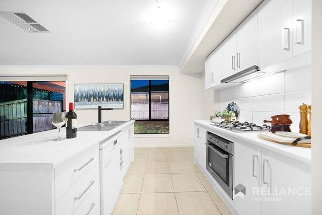 33 Seagrass Crescent, VIC 3030