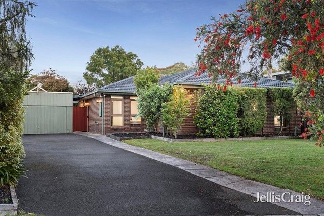 33 Huntingdon Avenue, VIC 3153