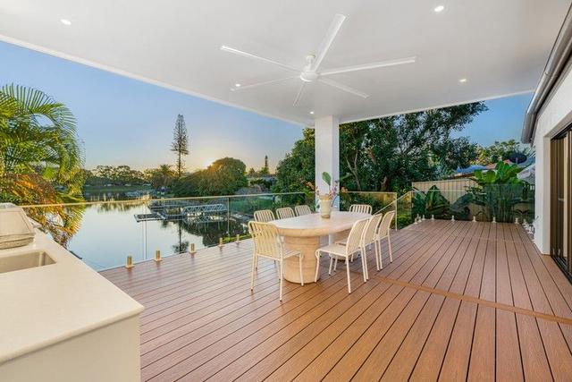 8 Helm Court, QLD 4218