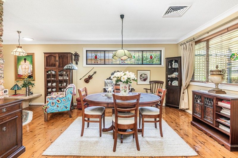 https://images.allhomes.com.au/property/photo/a363564c0f8ce3ccf2b3047784323c2a_hd.jpg