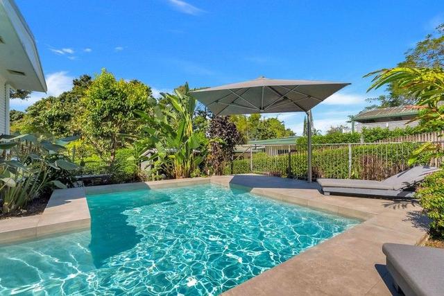 111 Hillview Crescent, QLD 4870