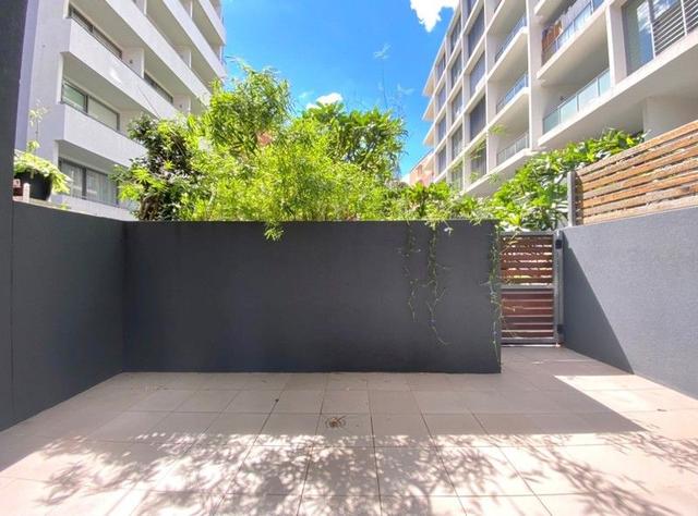 8/1B Pitt  Lane, NSW 2216