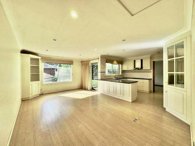 33 Adrian Ct, NSW 2118