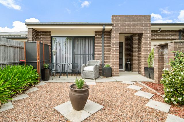 2/34 Constance Stone Street, ACT 2615