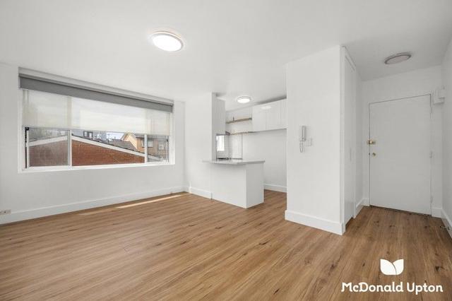 9/51 Buckley Street, VIC 3039