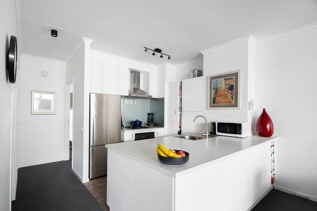 10/1066 Lygon Street, VIC 3054