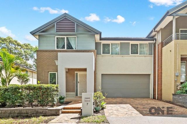 7 Lakeview Crescent, NSW 2141