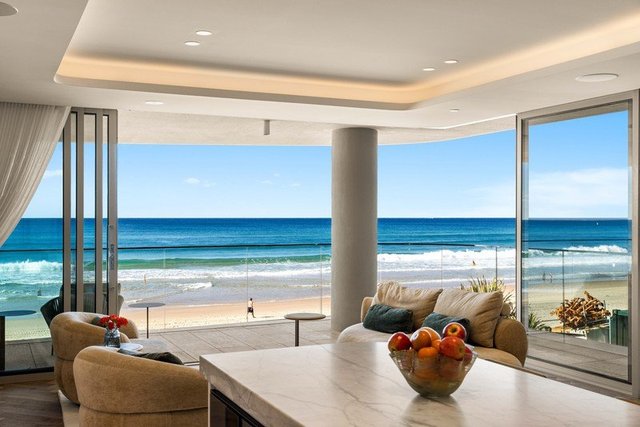 2/3519 Main Beach Parade, QLD 4217