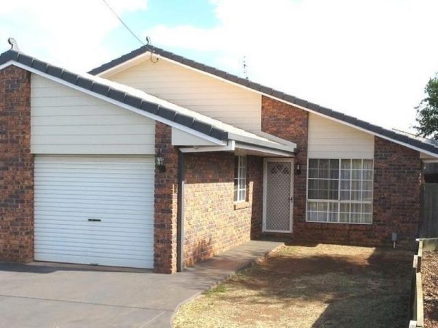 2/326 Spring Street, QLD 4350