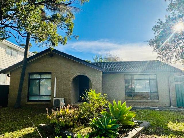 11 Wilkie Crescent, NSW 2767