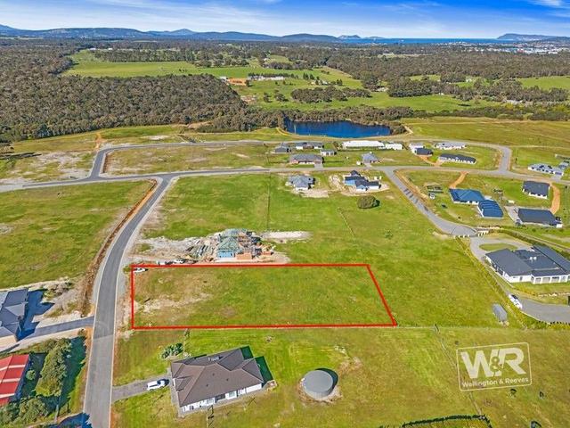 12 Bull Chase, WA 6330