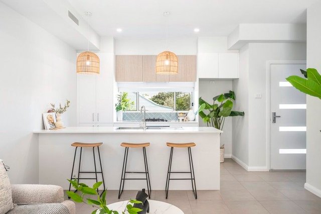 2/8a Breeze Court, NSW 2290