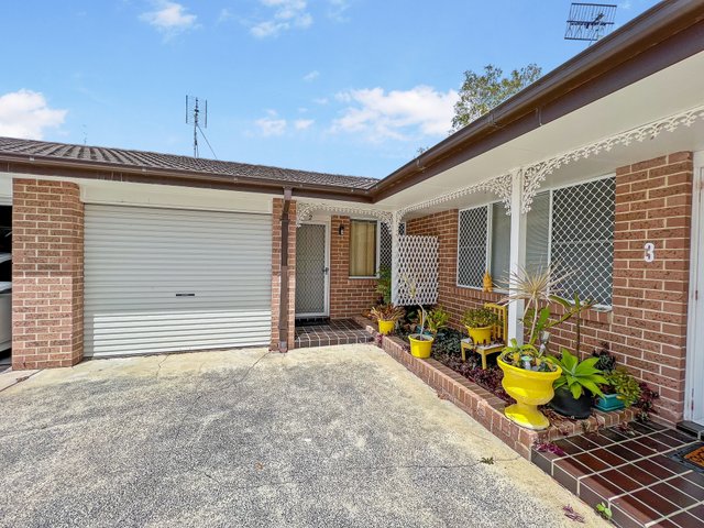 2/30 Natuna Avenue, NSW 2262