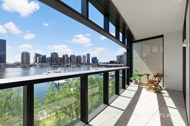 22M/9 Waterside Place, VIC 3008