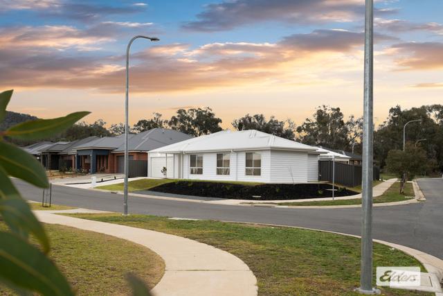 4 Hibberson Court, NSW 2640