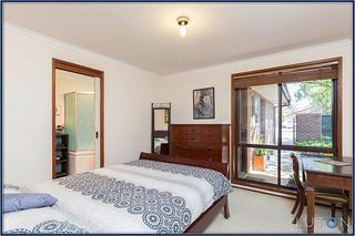 Bedroom 1 (2013-09-26)