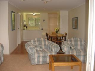 Lounge/Dining (2003-06-11)