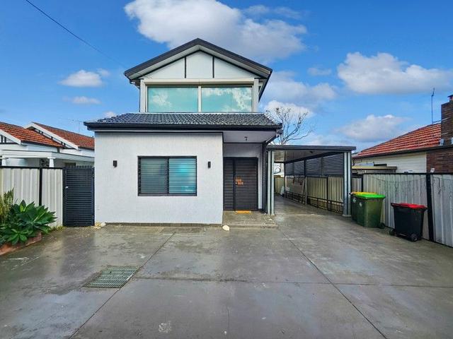 44 Viola Street, NSW 2196