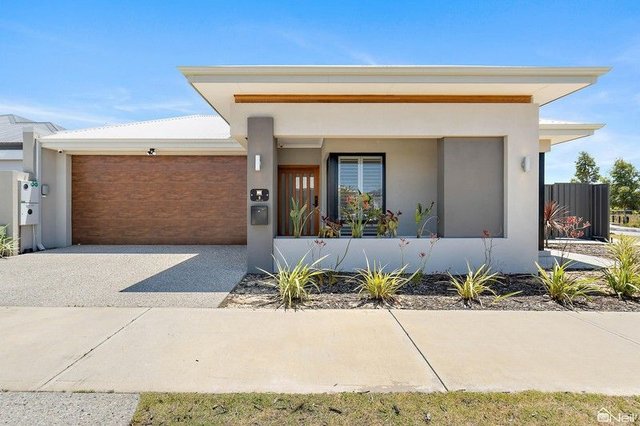 8 Kapella Loop, WA 6112