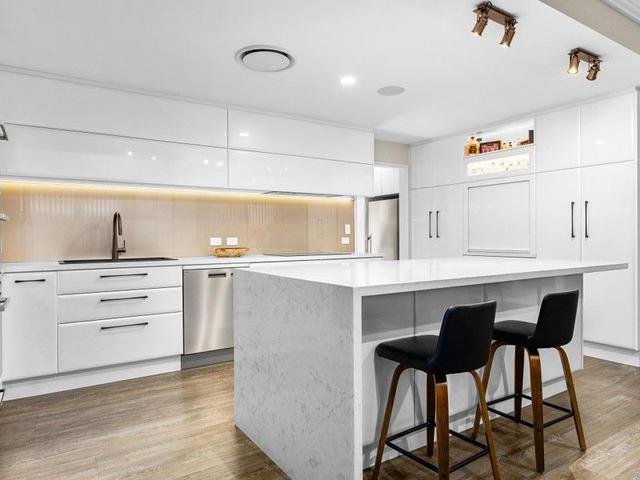 15 Yangebup Road, WA 6164