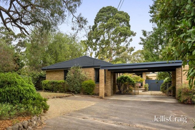 8 Blenheim Street, VIC 3135
